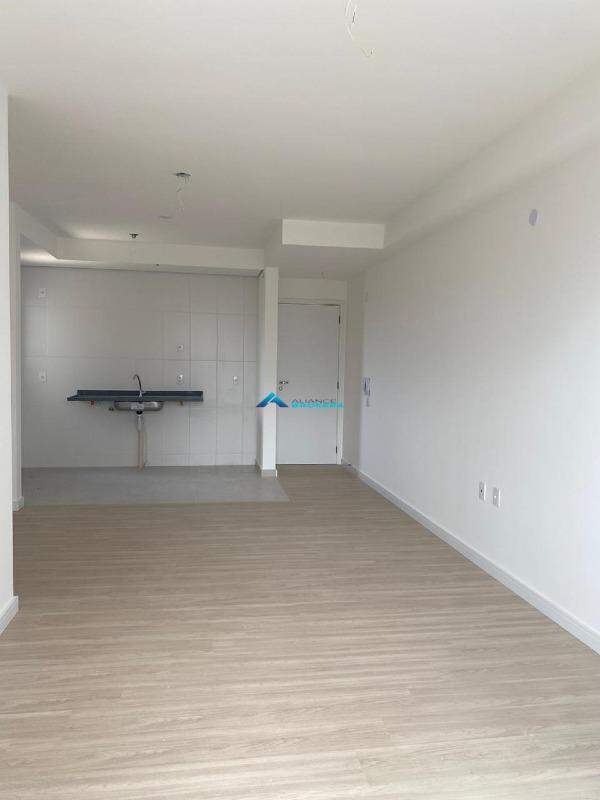 Apartamento à venda com 3 quartos, 78m² - Foto 11