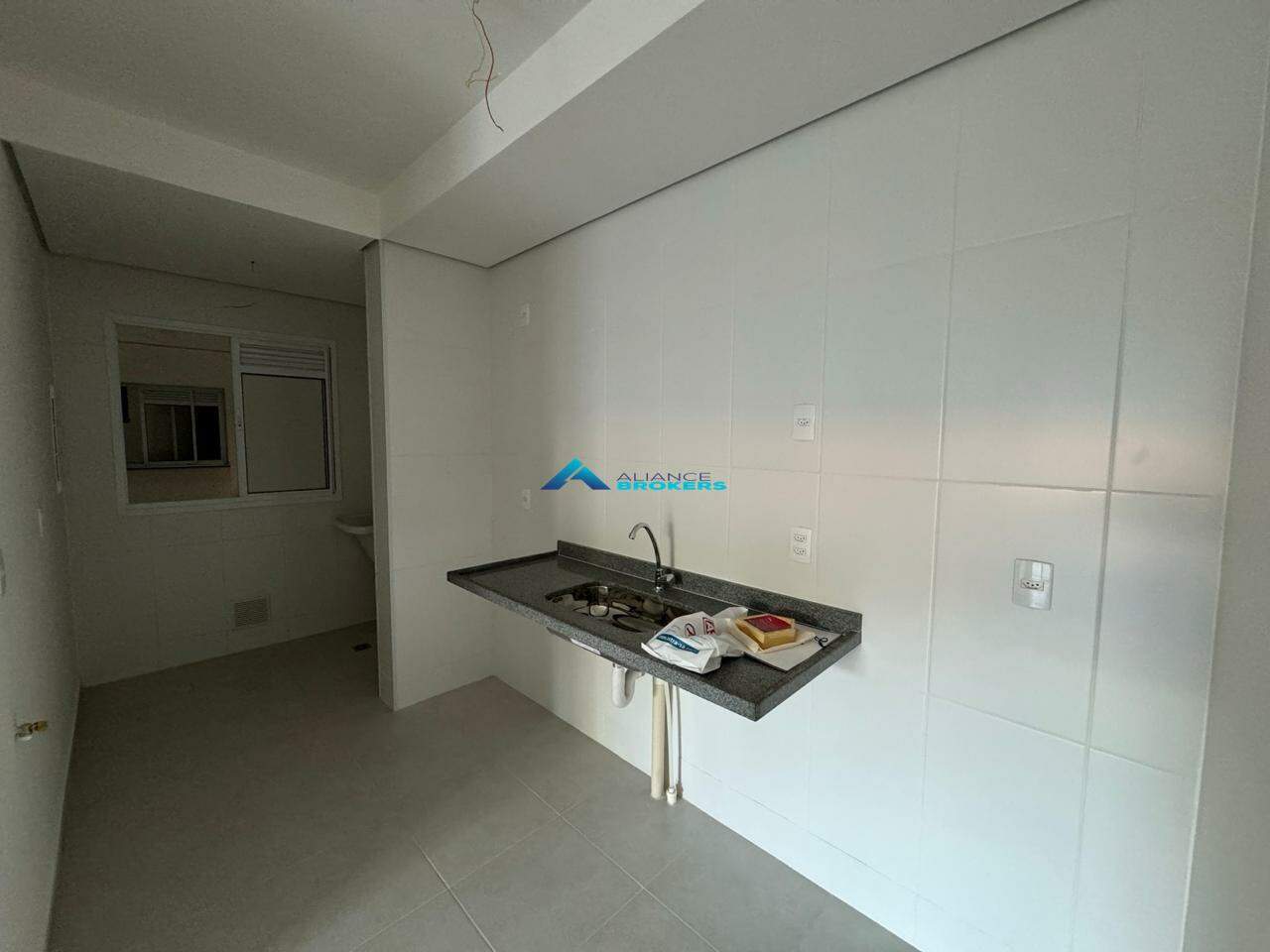 Apartamento à venda com 2 quartos, 64m² - Foto 10