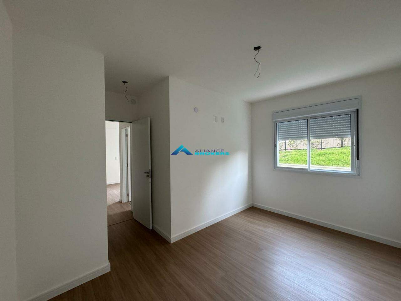 Apartamento à venda com 2 quartos, 64m² - Foto 13