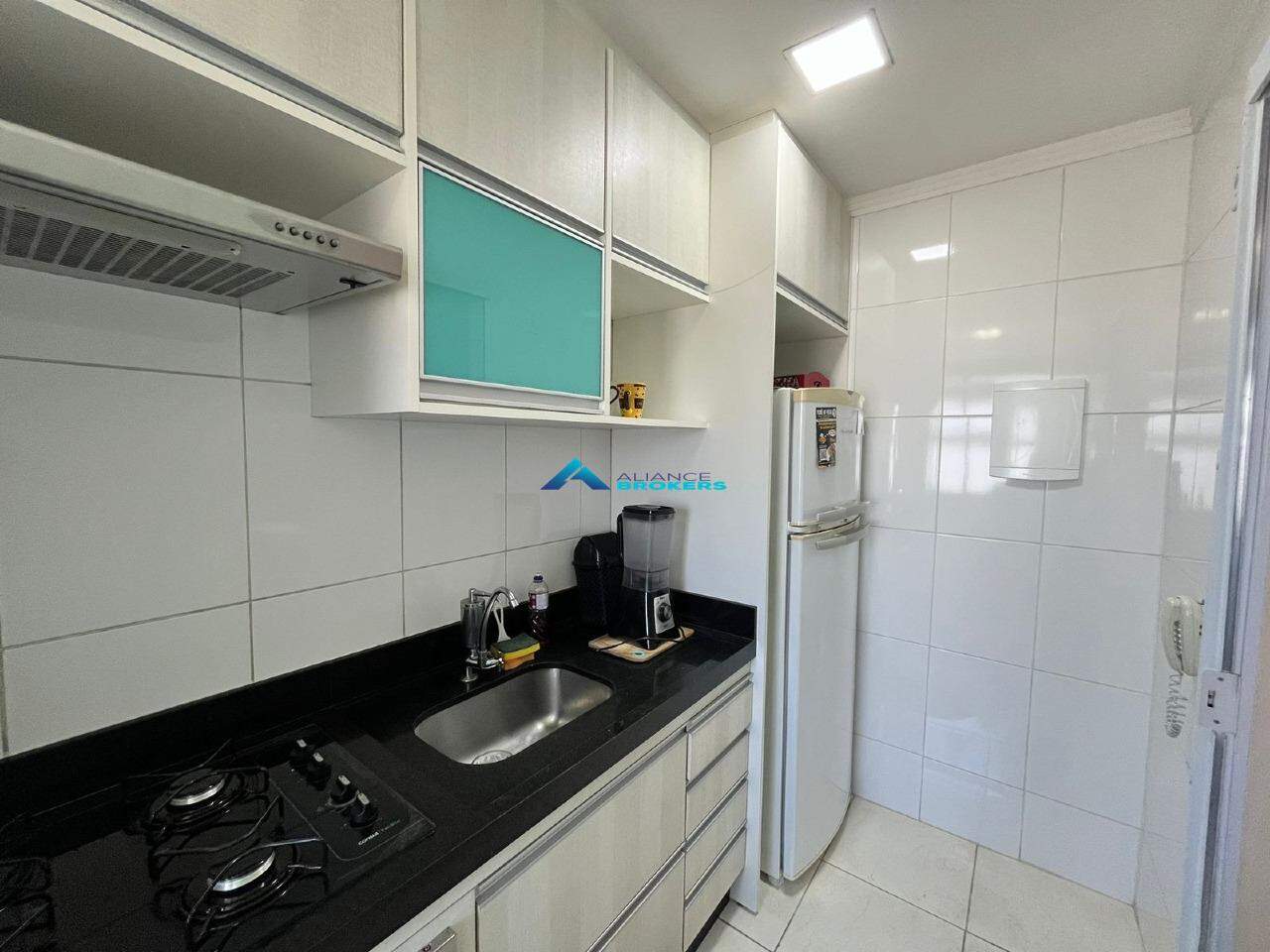 Apartamento à venda com 2 quartos, 50m² - Foto 11