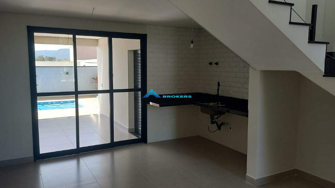 Casa de Condomínio à venda com 3 quartos, 210m² - Foto 9