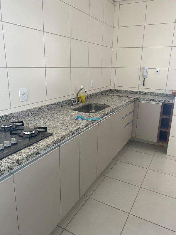 Apartamento à venda com 3 quartos, 113m² - Foto 7