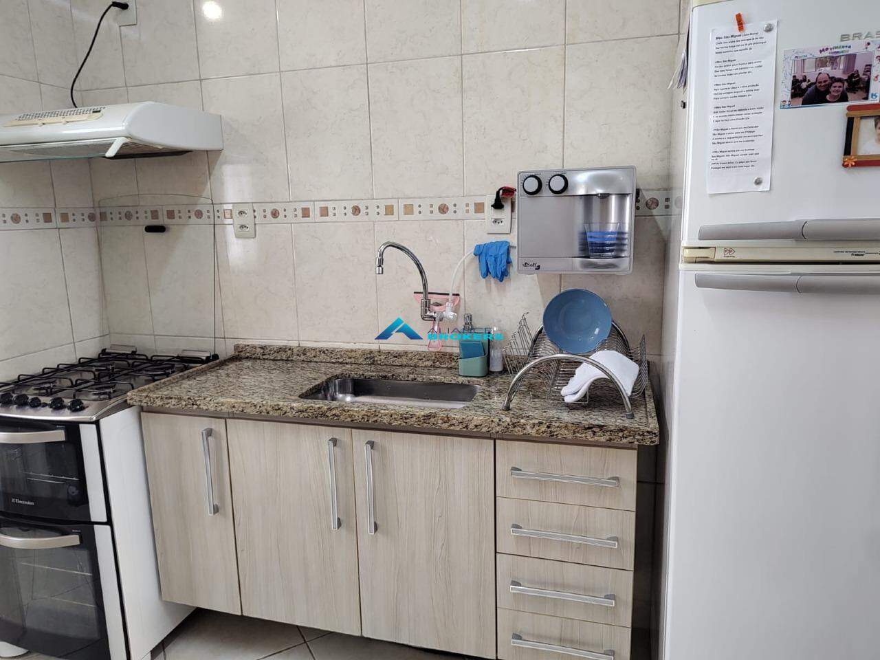 Apartamento à venda com 2 quartos, 56m² - Foto 2