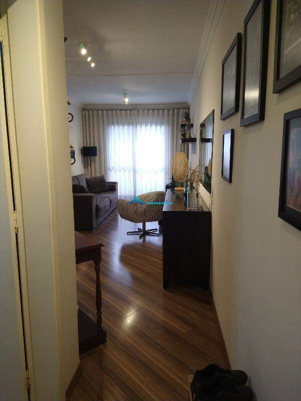 Apartamento à venda com 3 quartos, 96m² - Foto 2