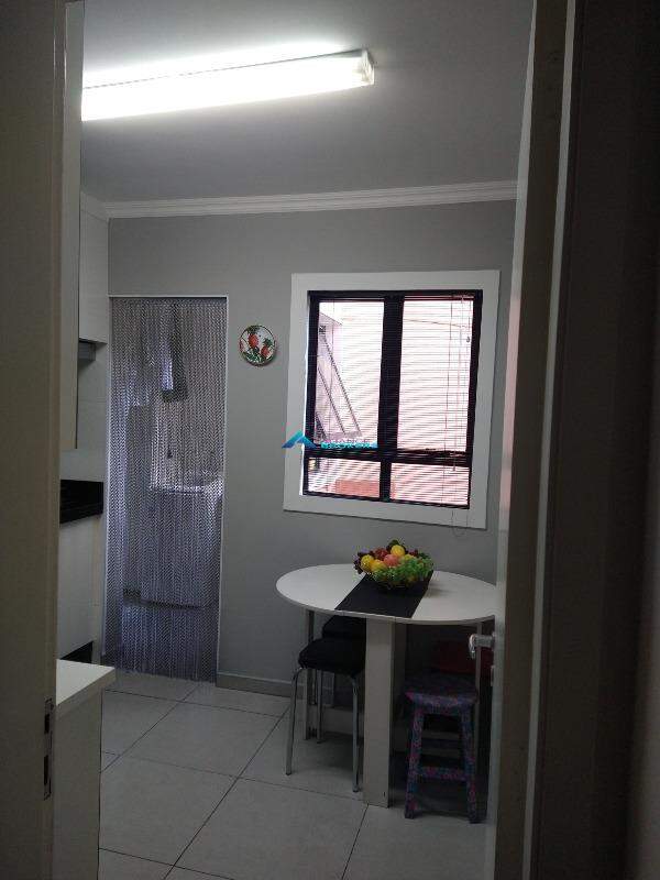 Apartamento à venda com 3 quartos, 96m² - Foto 13