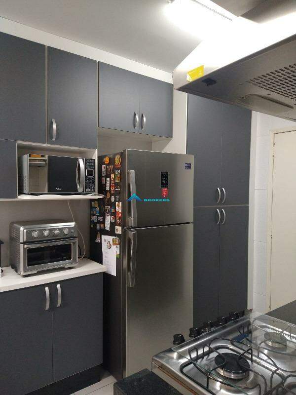 Apartamento à venda com 3 quartos, 96m² - Foto 9