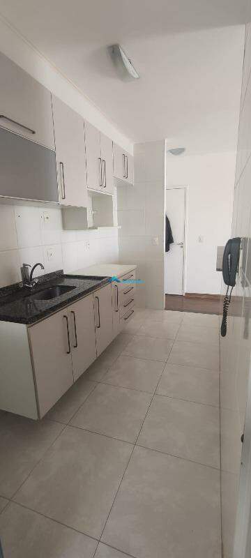 Apartamento à venda com 3 quartos, 83m² - Foto 4