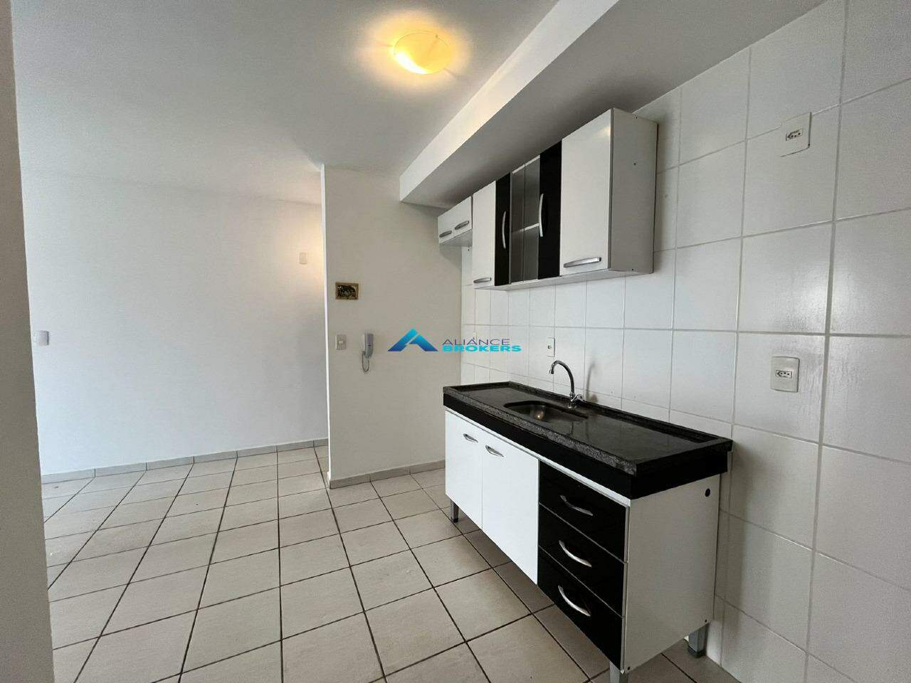 Apartamento à venda com 2 quartos, 61m² - Foto 10