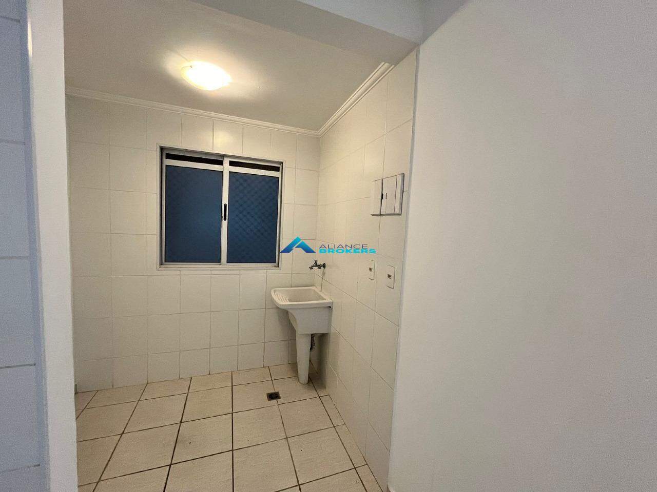 Apartamento à venda com 2 quartos, 61m² - Foto 17