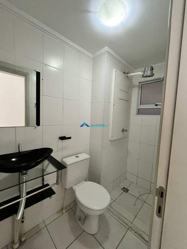 Apartamento à venda com 2 quartos, 61m² - Foto 16