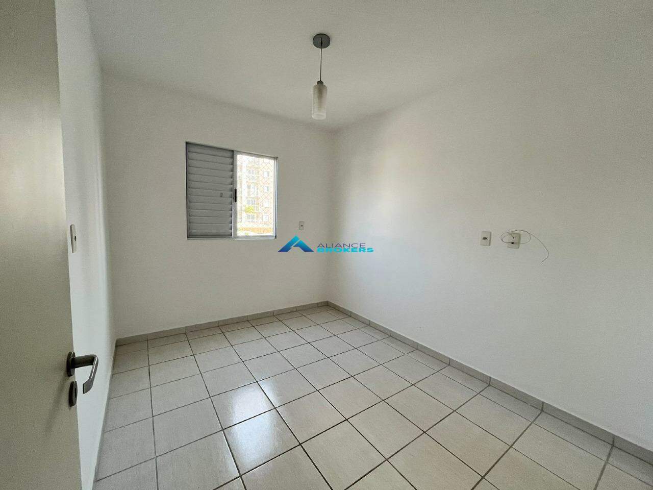 Apartamento à venda com 2 quartos, 61m² - Foto 13