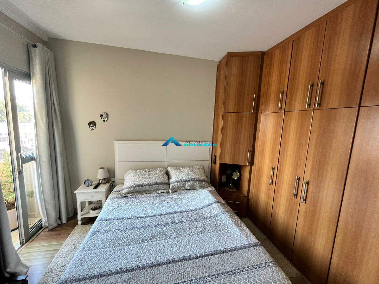 Apartamento à venda com 3 quartos, 75m² - Foto 26