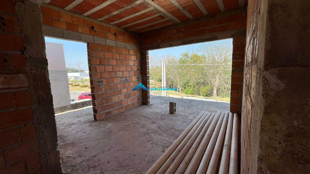 Casa de Condomínio à venda com 3 quartos, 199m² - Foto 2