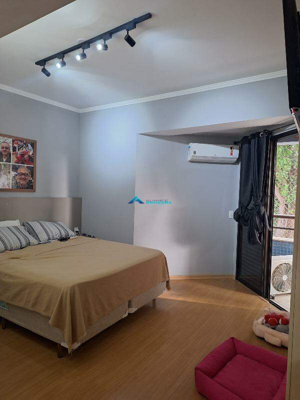 Apartamento à venda com 4 quartos, 144m² - Foto 8