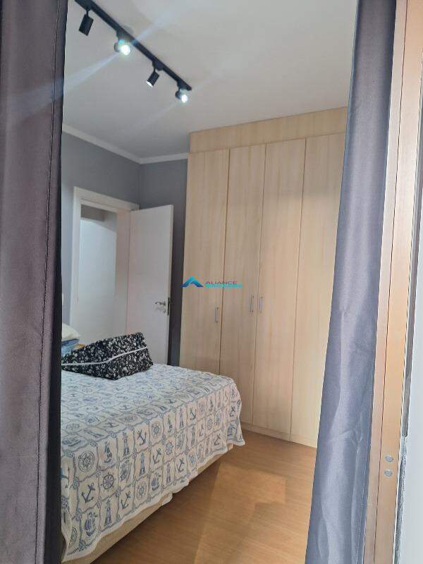 Apartamento à venda com 4 quartos, 144m² - Foto 12