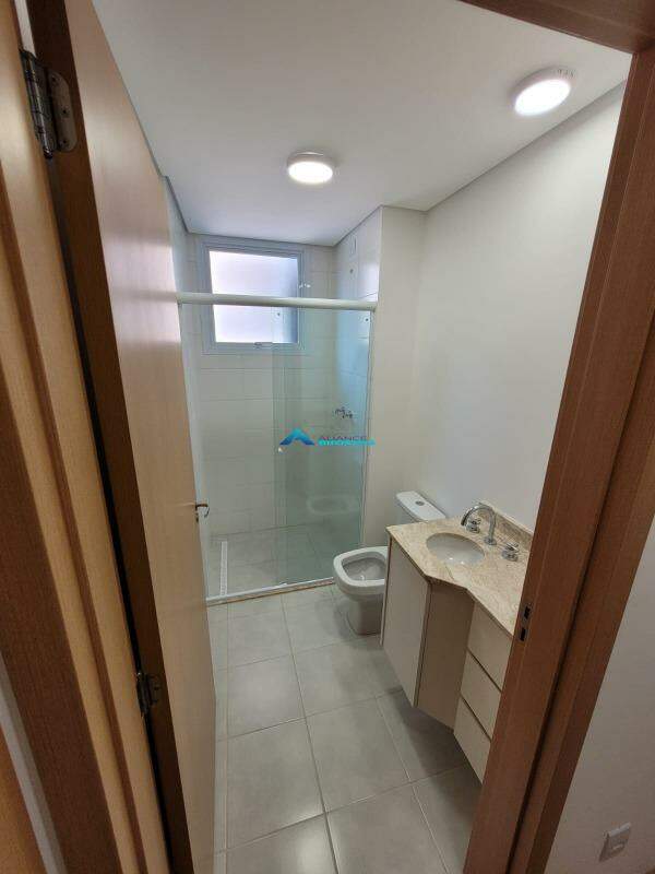 Apartamento à venda com 2 quartos, 71m² - Foto 6