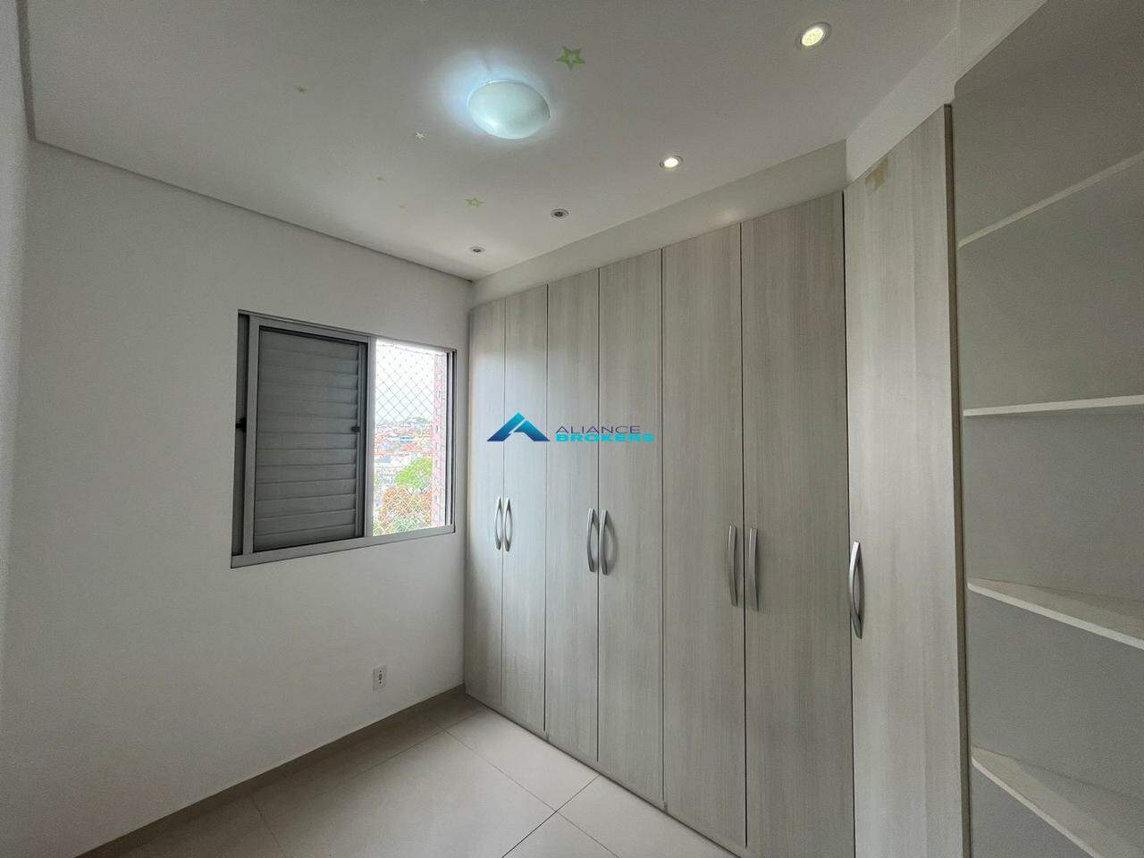 Apartamento para alugar com 2 quartos, 53m² - Foto 17