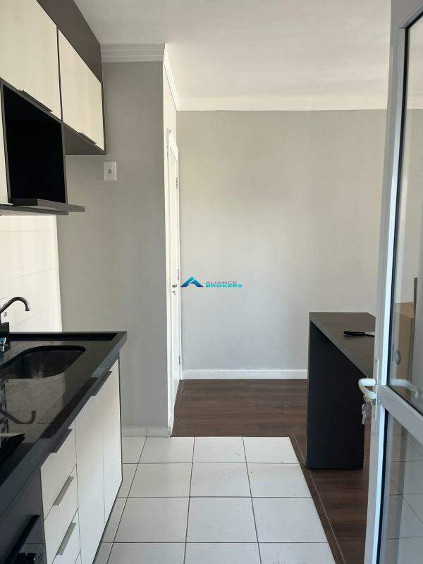 Apartamento à venda com 3 quartos, 71m² - Foto 7