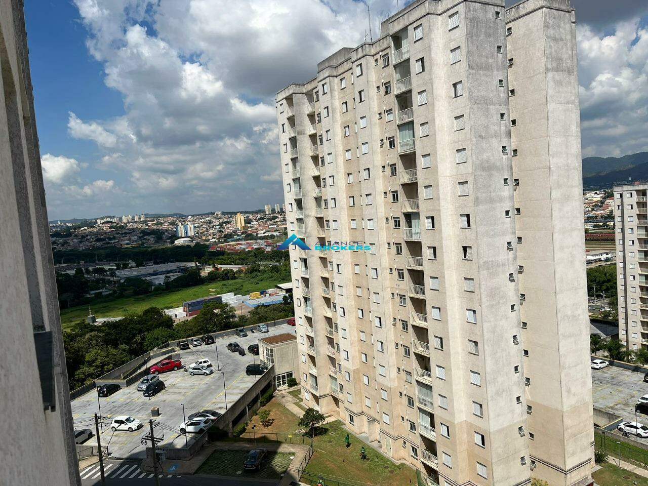 Apartamento à venda com 3 quartos, 71m² - Foto 1