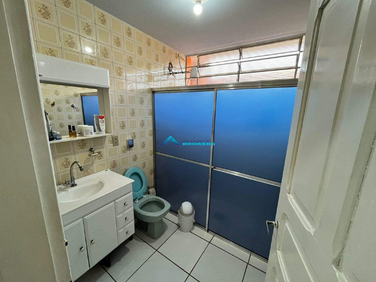 Casa à venda com 3 quartos, 242m² - Foto 18