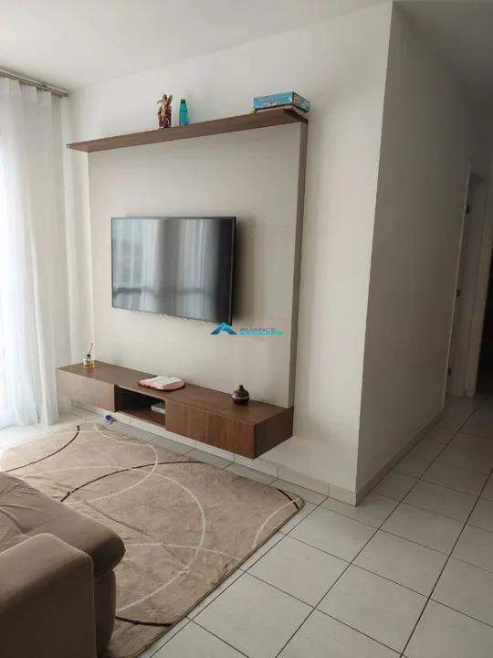 Apartamento à venda com 2 quartos, 61m² - Foto 4