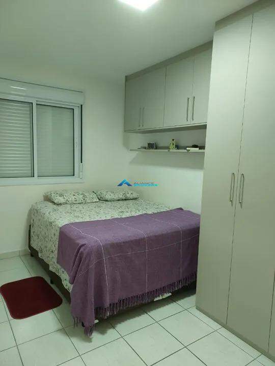 Apartamento à venda com 2 quartos, 61m² - Foto 8