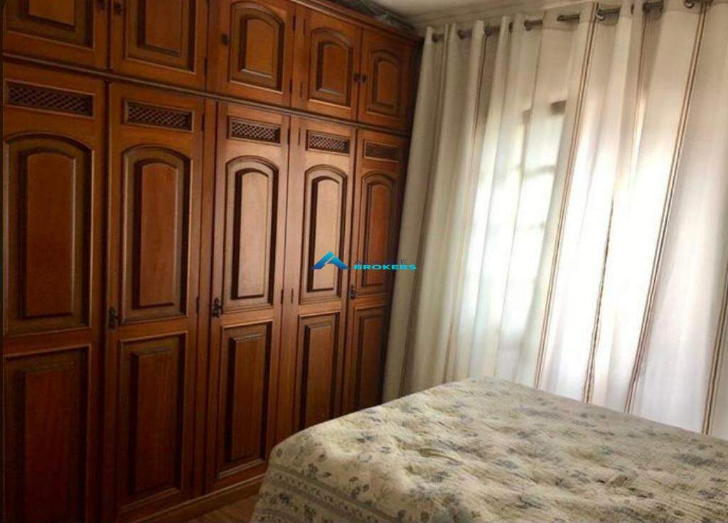 Casa à venda com 3 quartos, 218m² - Foto 19