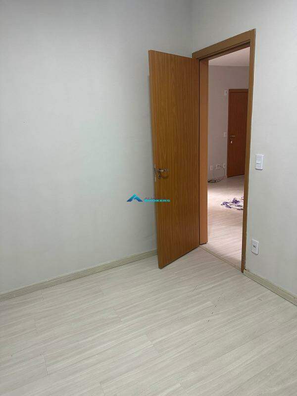 Apartamento à venda com 2 quartos, 54m² - Foto 16