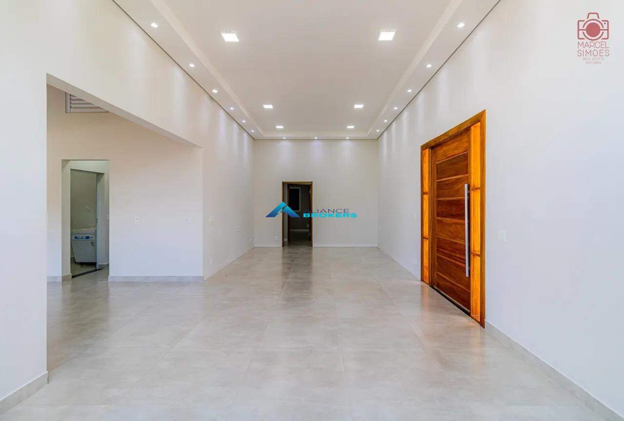 Casa de Condomínio à venda com 4 quartos, 280m² - Foto 4