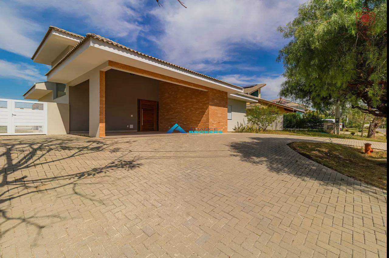 Casa de Condomínio à venda com 4 quartos, 280m² - Foto 1