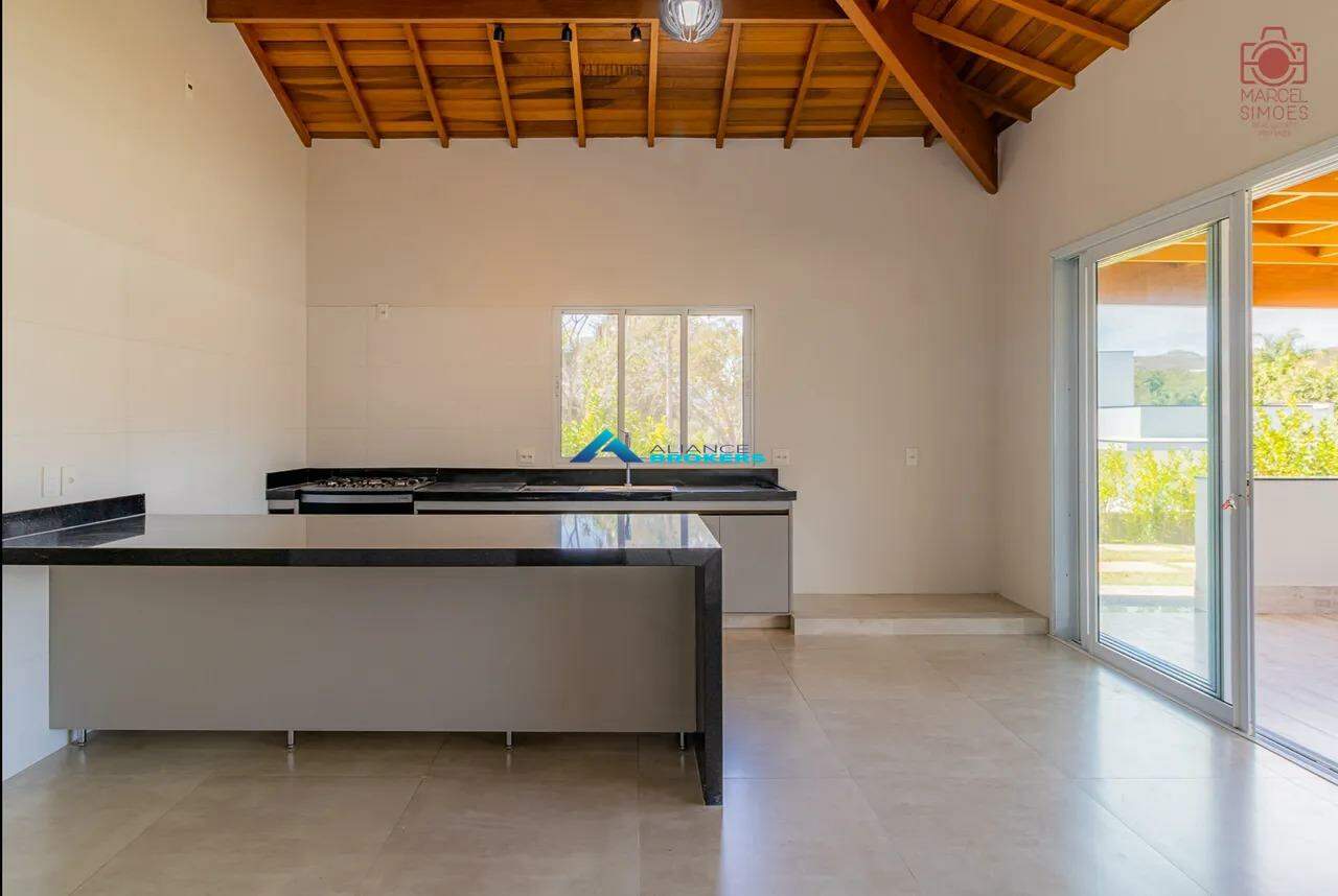 Casa de Condomínio à venda com 4 quartos, 280m² - Foto 17