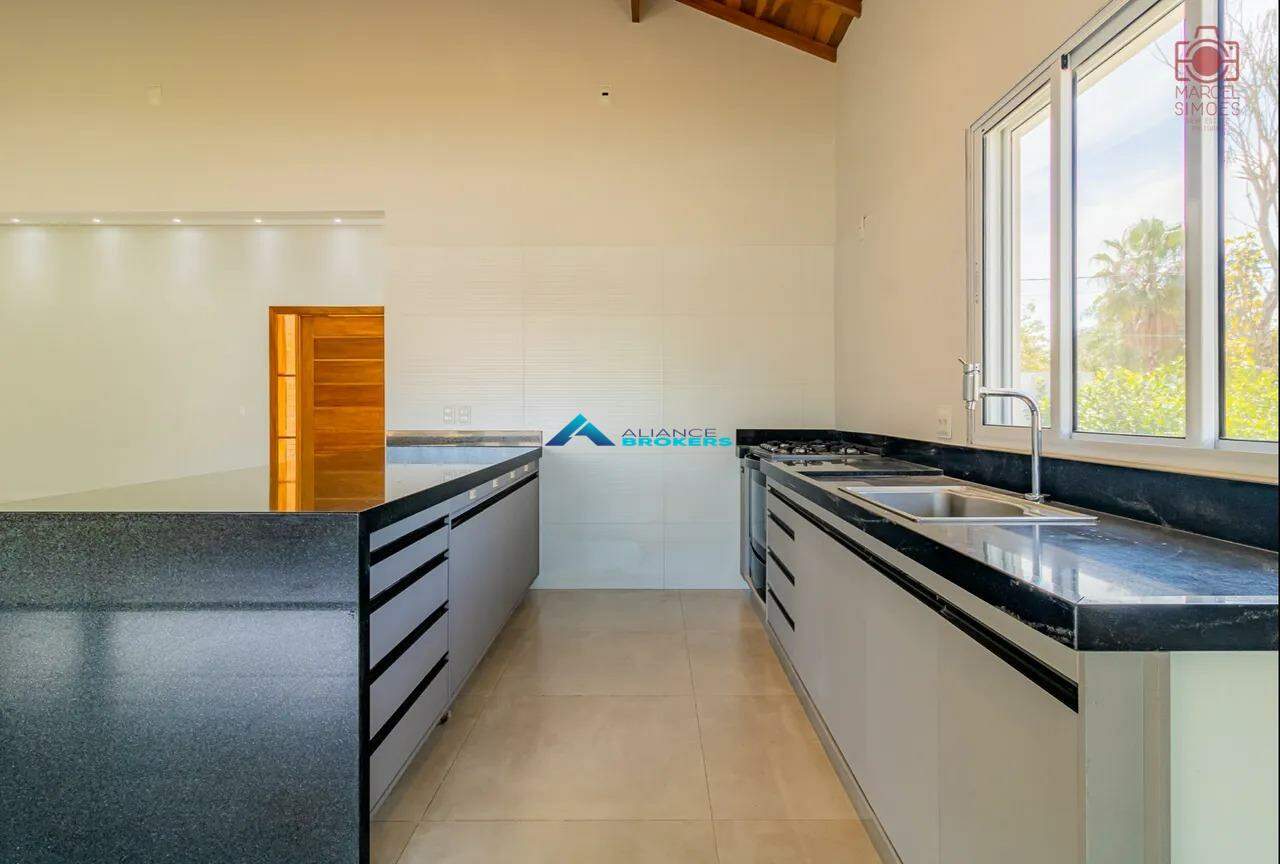 Casa de Condomínio à venda com 4 quartos, 280m² - Foto 15