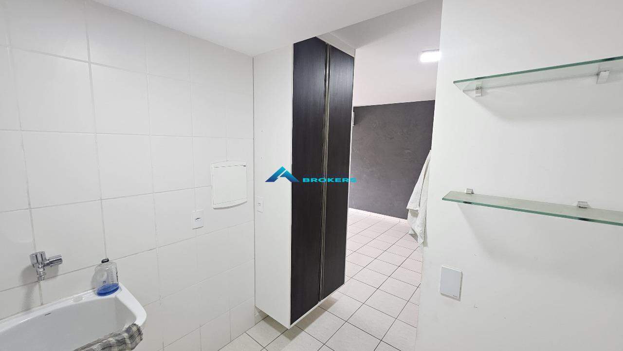 Apartamento para alugar com 2 quartos, 61m² - Foto 12