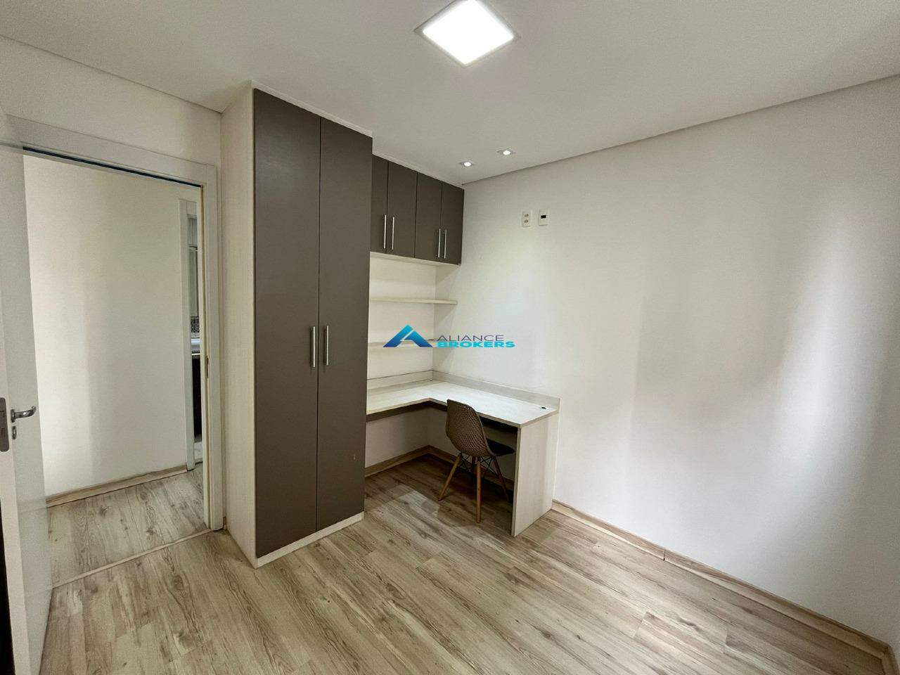 Apartamento à venda com 2 quartos, 56m² - Foto 14