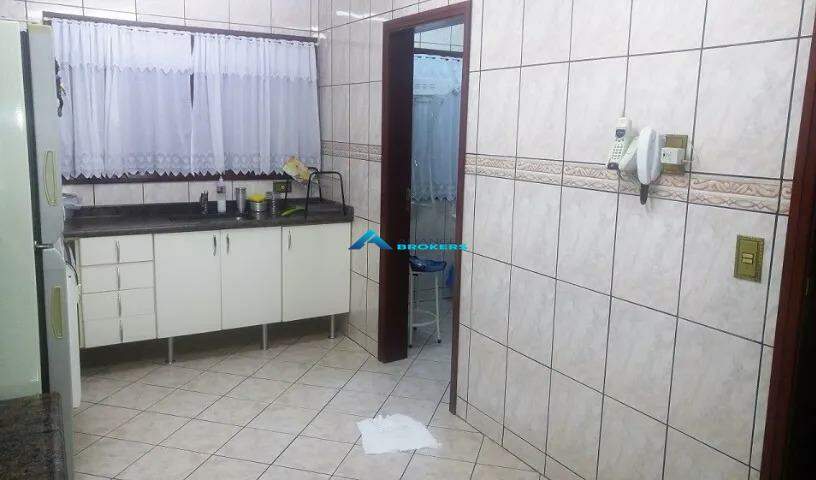 Apartamento à venda com 3 quartos, 267m² - Foto 3