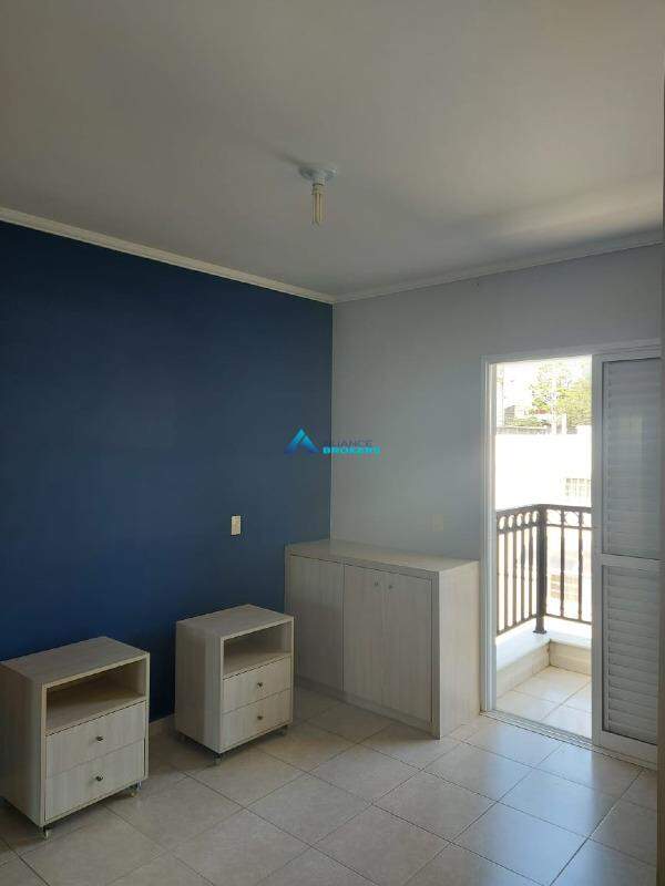 Apartamento para alugar com 3 quartos, 91m² - Foto 18