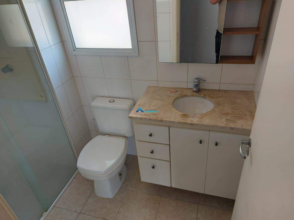 Apartamento para alugar com 3 quartos, 91m² - Foto 13