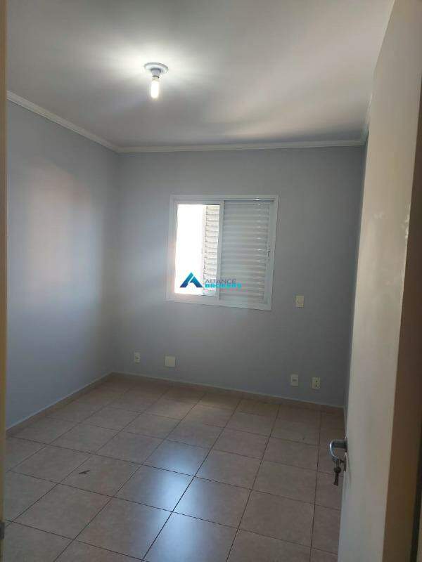 Apartamento para alugar com 3 quartos, 91m² - Foto 10