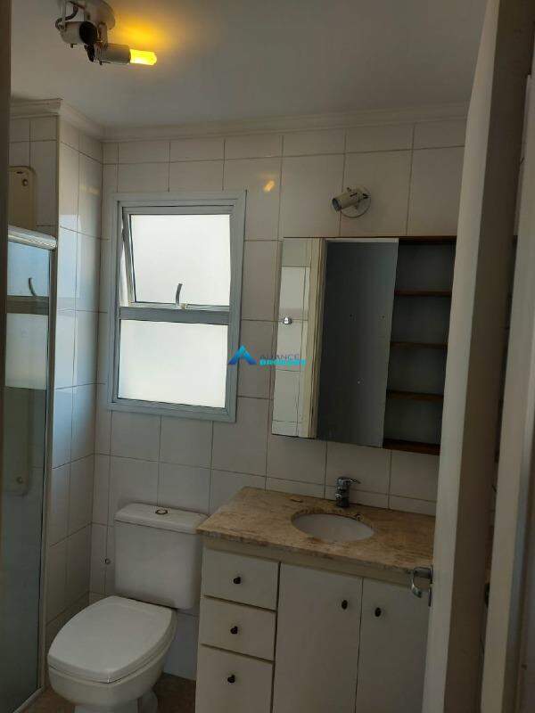 Apartamento para alugar com 3 quartos, 91m² - Foto 9