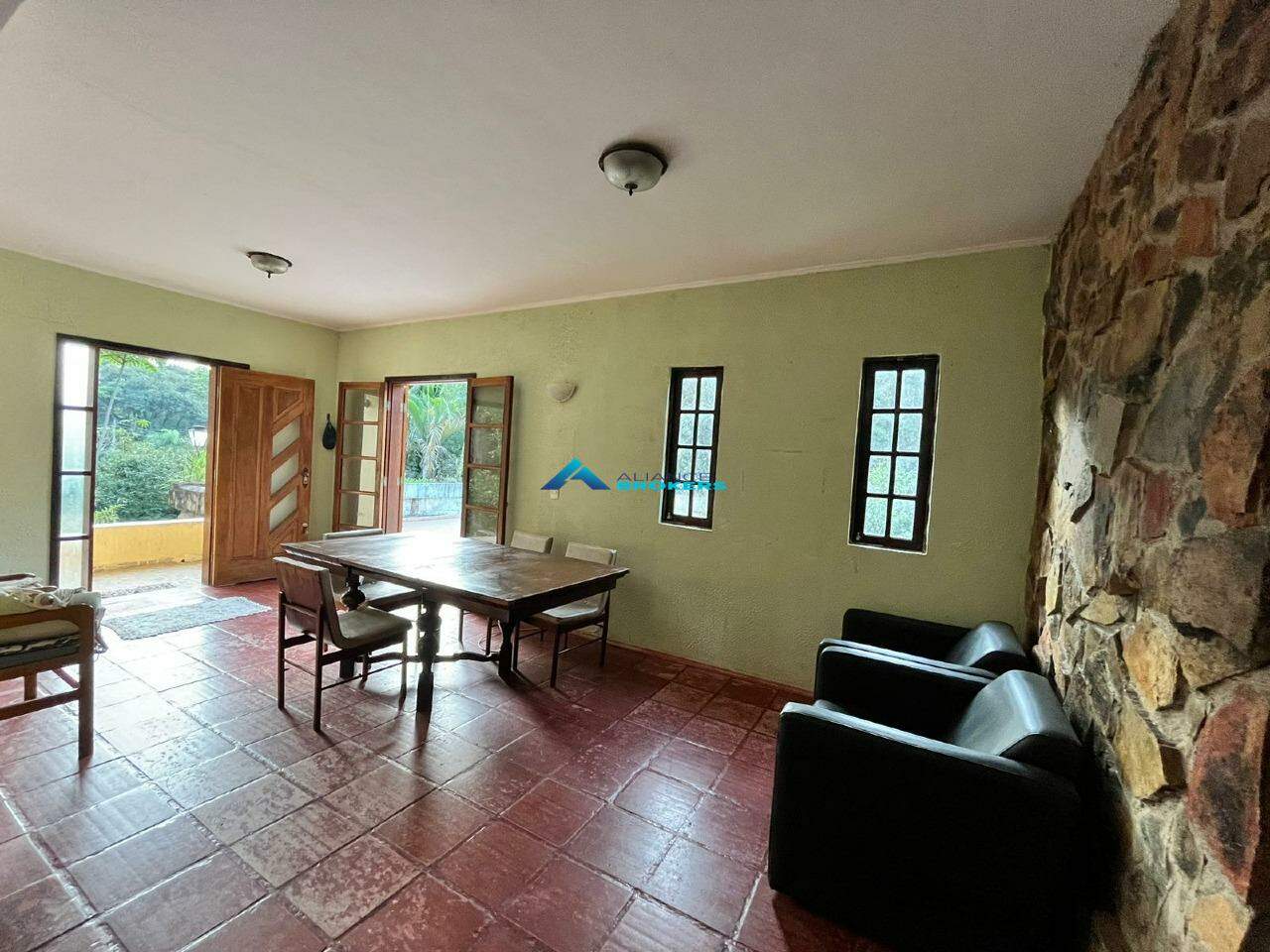 Fazenda à venda com 6 quartos, 600m² - Foto 19