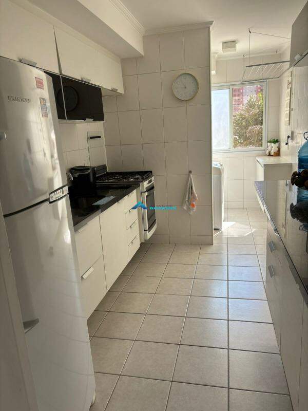 Apartamento à venda com 3 quartos, 86m² - Foto 16