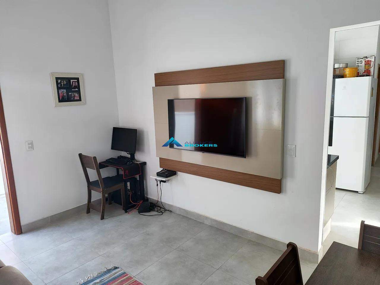 Casa à venda com 2 quartos, 175m² - Foto 9