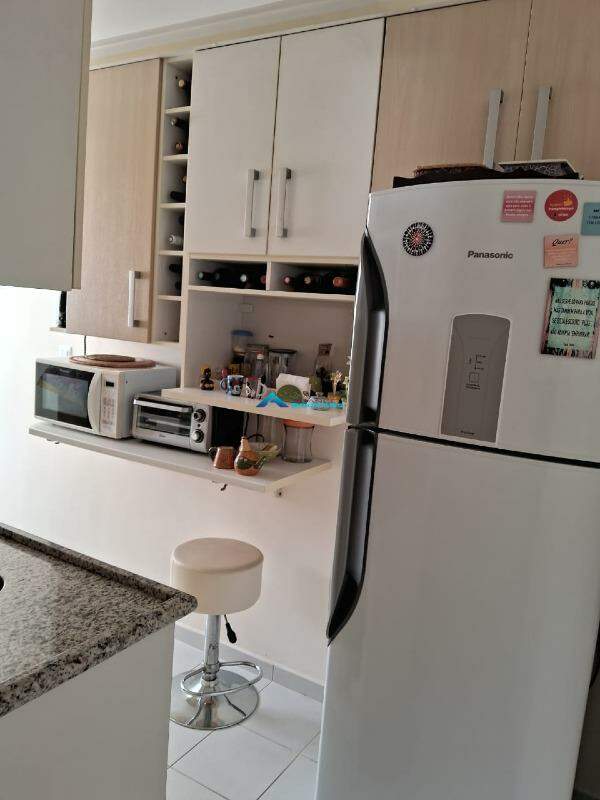 Apartamento à venda com 2 quartos, 58m² - Foto 3