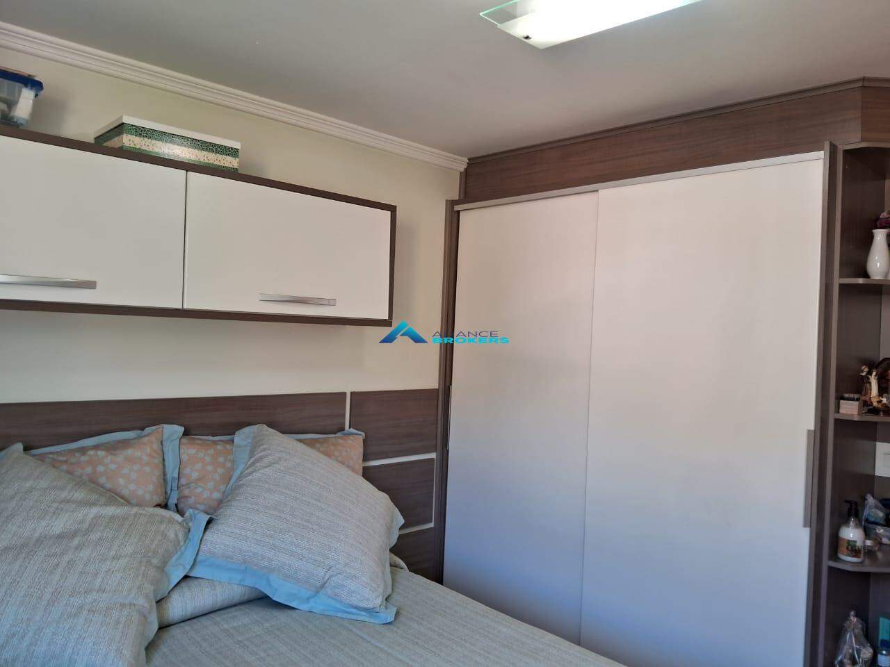 Apartamento à venda com 2 quartos, 58m² - Foto 13