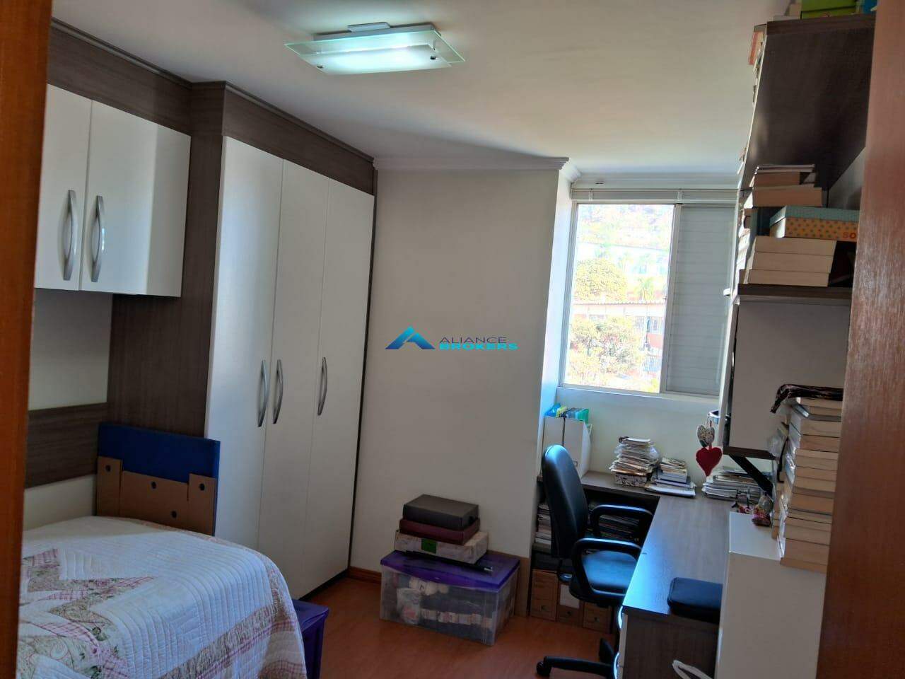 Apartamento à venda com 2 quartos, 58m² - Foto 2