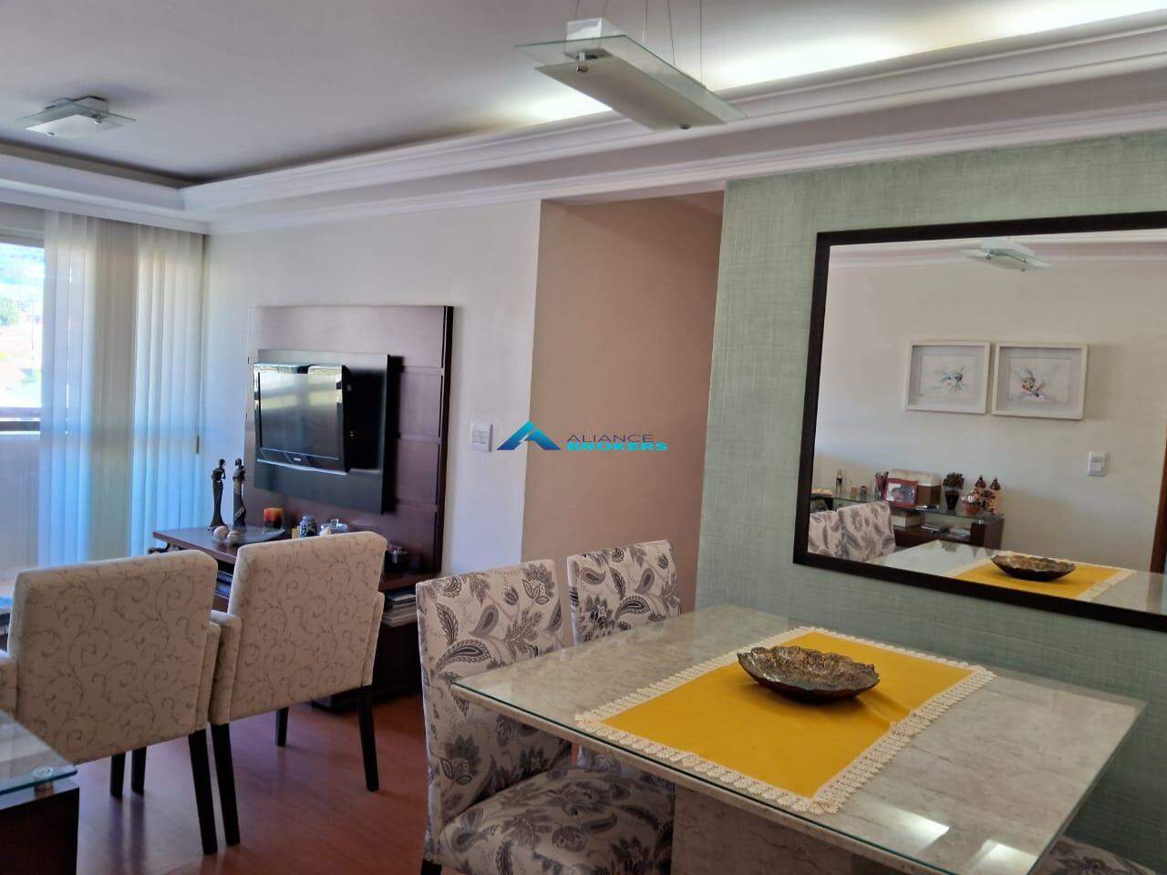 Apartamento à venda com 2 quartos, 58m² - Foto 1