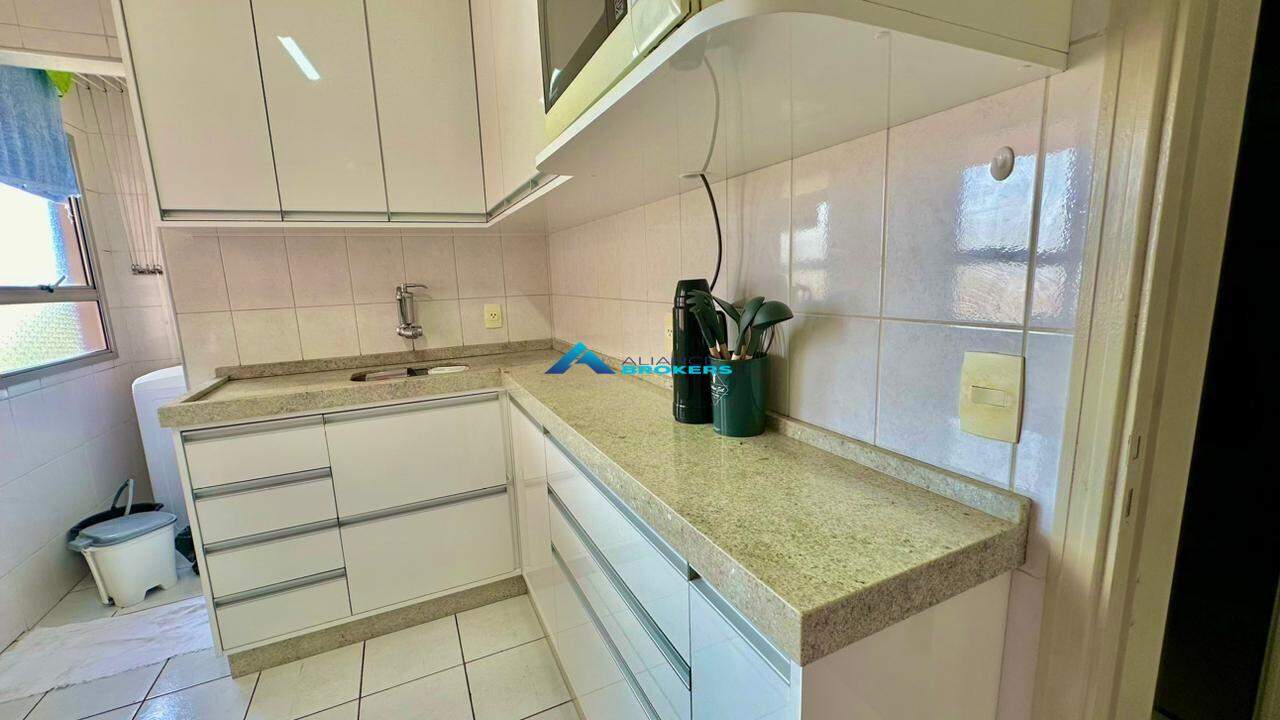 Apartamento à venda com 2 quartos, 64m² - Foto 20