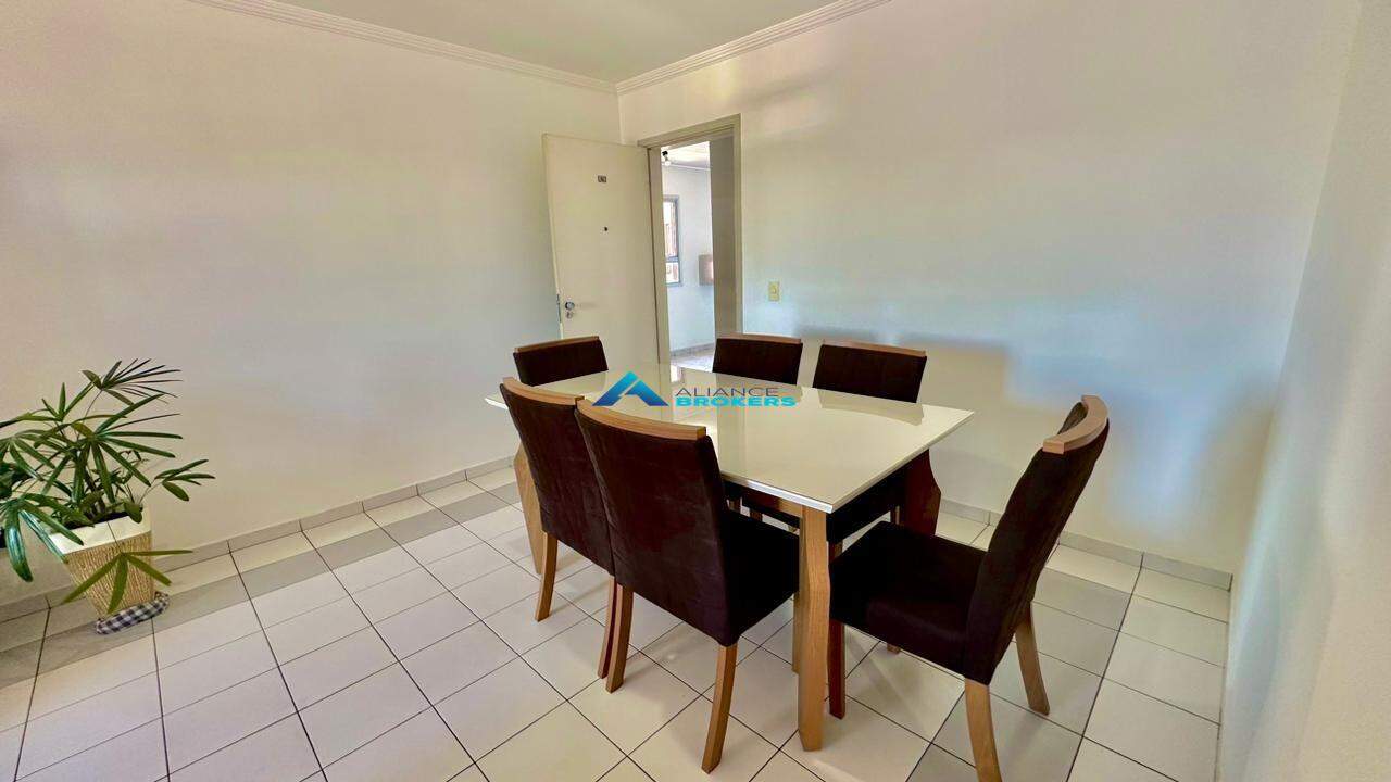 Apartamento à venda com 2 quartos, 64m² - Foto 22