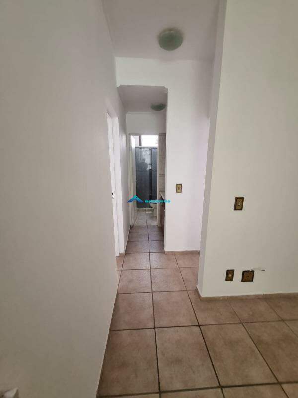 Apartamento para alugar com 2 quartos, 56m² - Foto 2