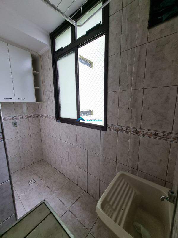 Apartamento para alugar com 2 quartos, 56m² - Foto 5